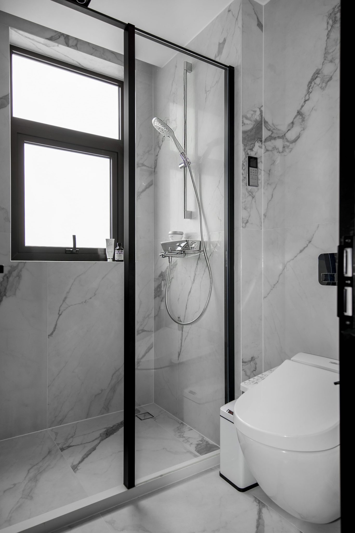 shower-with-hose-wall-toilet-corner-min