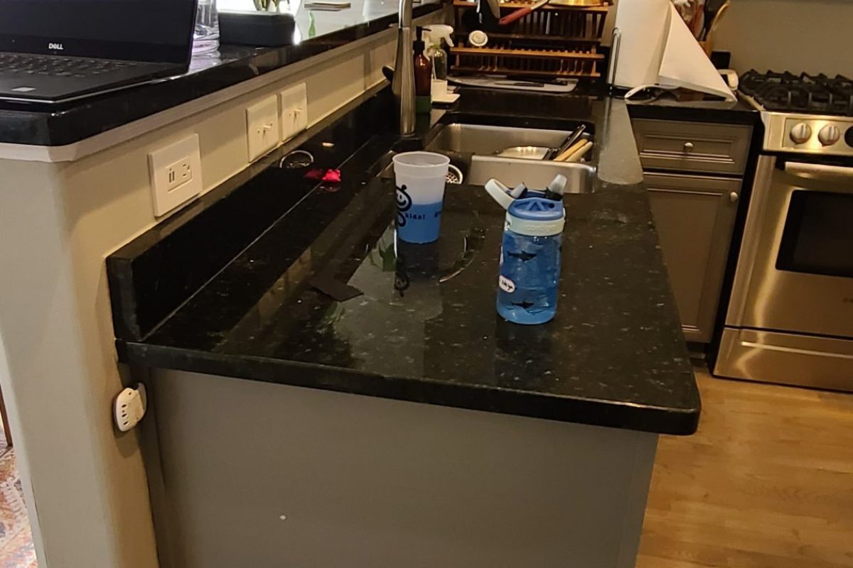 Gallentine Kitchen Before3-min