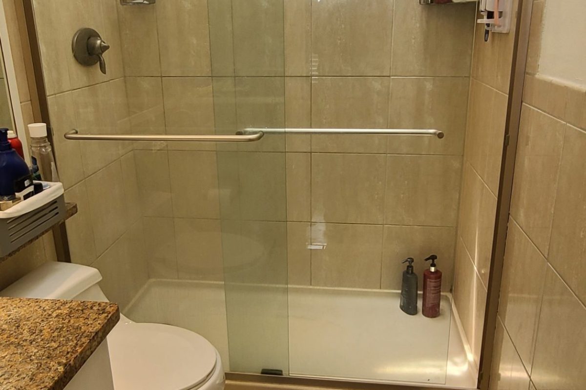 Lalor Bathroom _Guest_ Before1-min